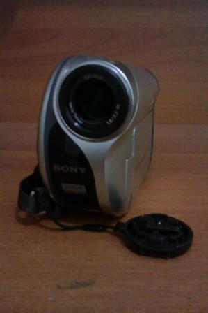 Sony Handycam DCR-DVD605E