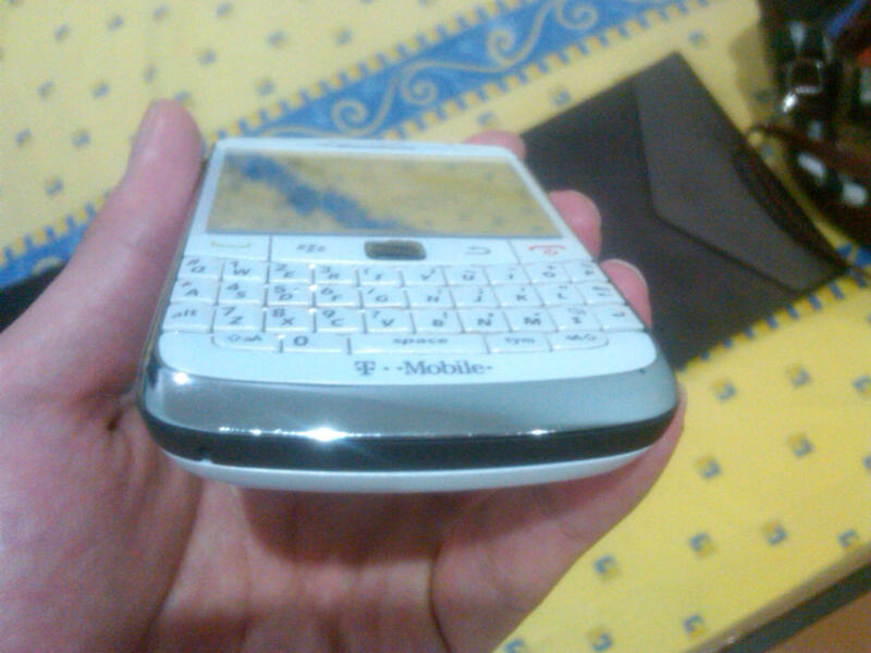 Dijual Cepat BlackBerry 9700 Onyx White, Murah, FULL SET ex. garansi TCell