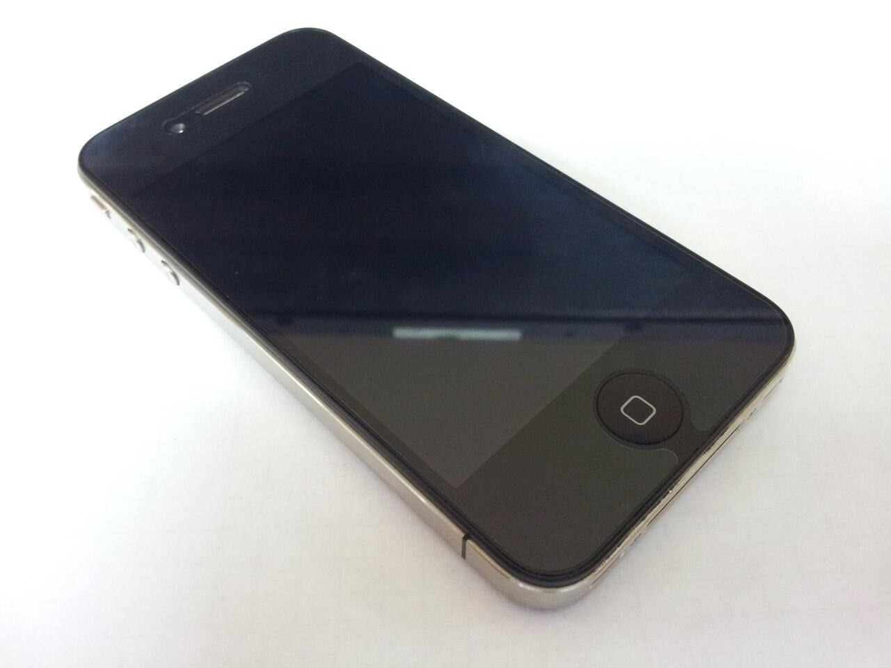 iPhone 4 16GB Black FU kondisi 99% mulus bener2