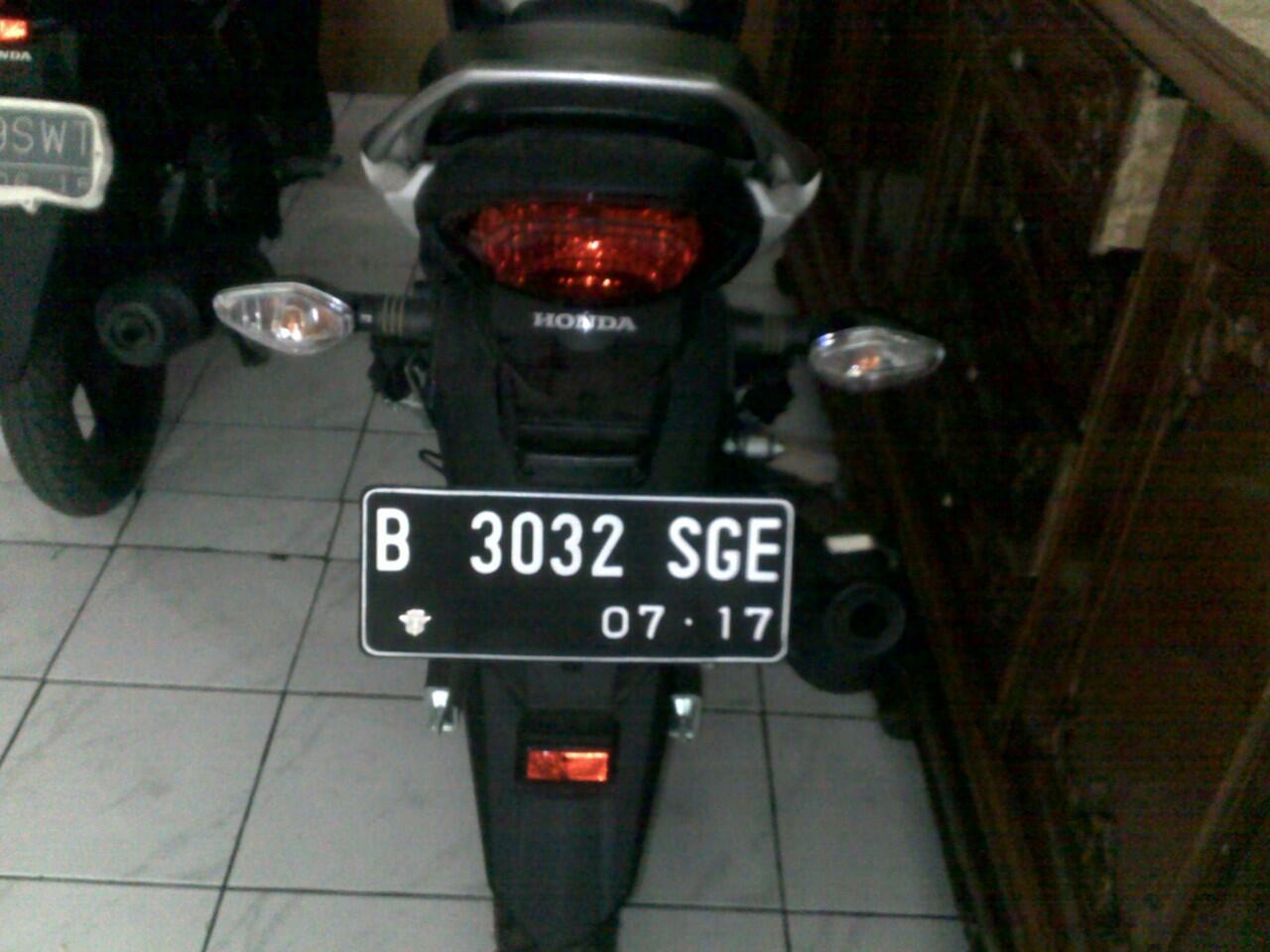 Over kredit Honda New MegaPro Putih 2012