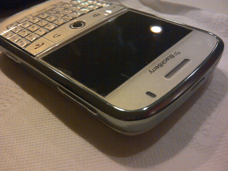 DIJUAL : Blackberry 9000 Bold white edition carrier AT&T 2nd mulus