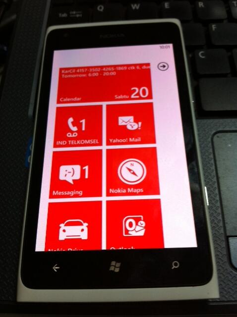NOKIA LUMIA 900 PUTIH SUPER MURAH 3.7 JT