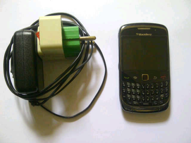 Jual blackberry 9300 kepler batangan mulus jogja