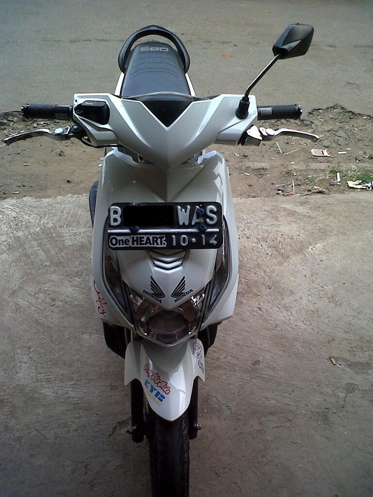 honda beat putih mulus murah siap pakai
