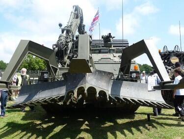 10 Kendaraan Pasukan Militer Terunik Di Dunia