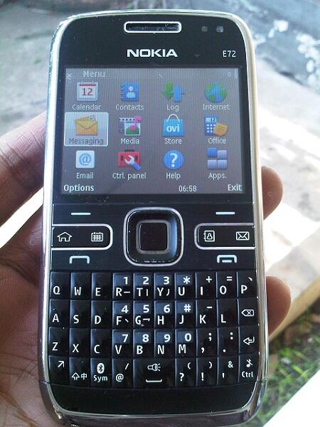 Nokia E72 Black Batangan 95% Mulus