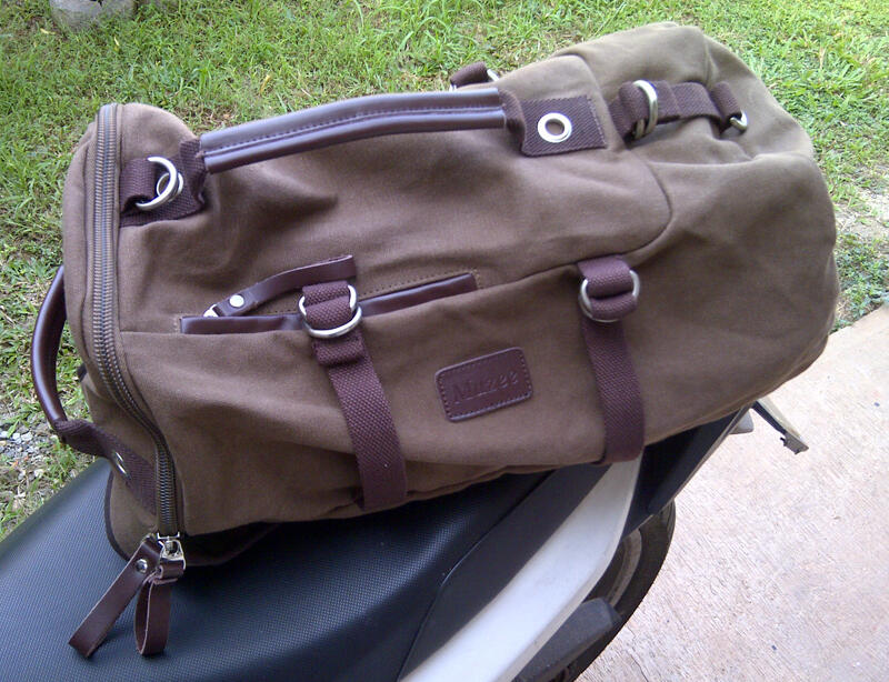Men's Barrel Bag