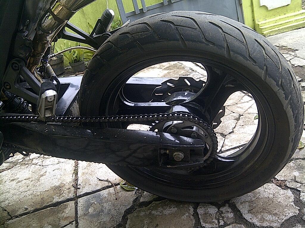 Terjual JUAL SWING ARM CUSTOM SET DAN VELG 35 INC BAN BT 92 PNP