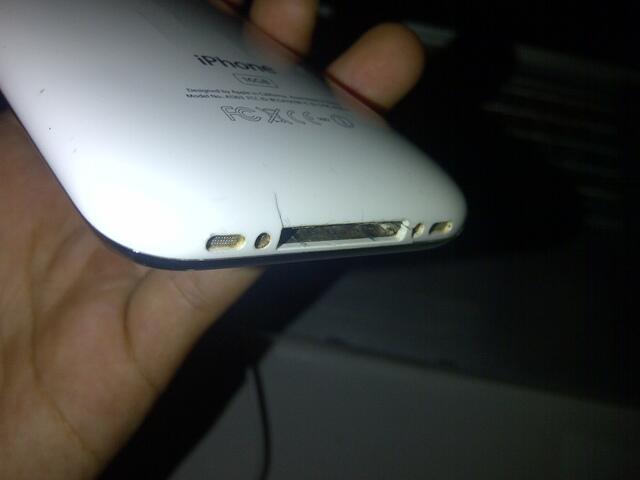 JUAL IPONE 3GS 16GB 2,1 JUTA aja gan!!!
