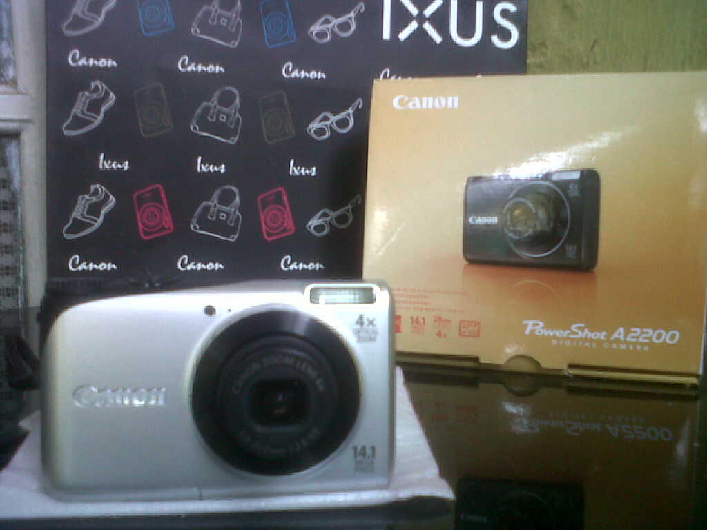 Canon PowerShot A2200 2nd like new