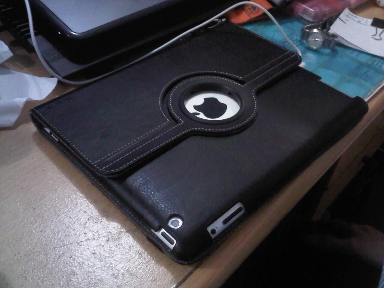 WTS : IPAD 3 wifi + 4g 32GB white COD Semarang baru pake 1bln