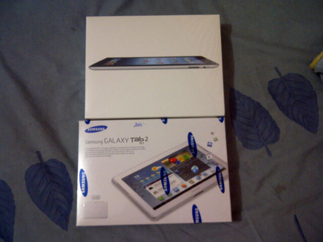 New Ipad 4G + wifi 64GB Black, Samsung Galaxy Tab 2 10.1 16GB white MURAH