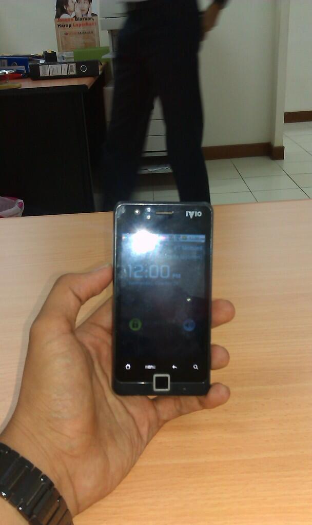 IVIO DE88 ANDROID GSM CDMA 3G