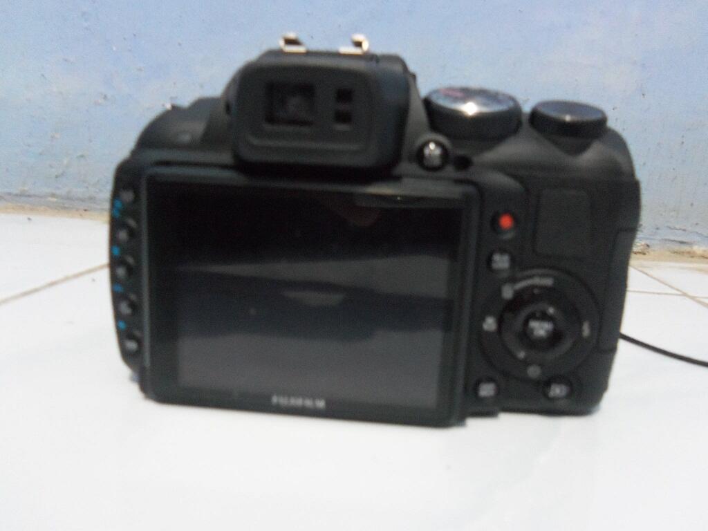Jual cepet Kamera FUji Prosumer Hs20 EXR Garansi Jual Murah ajah