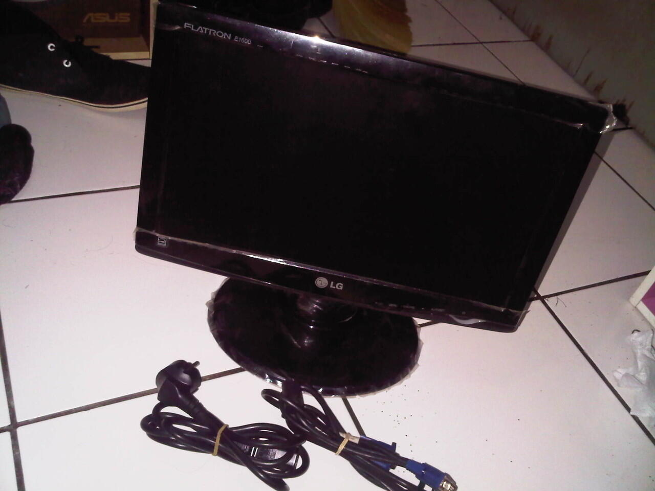 LCD LG FLATRON F1600 17" (JAKARTA SELATAN)