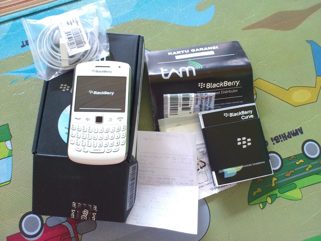 BB 9360 Apollo White mulus masih Garansi TAM 15 bulan lagiii