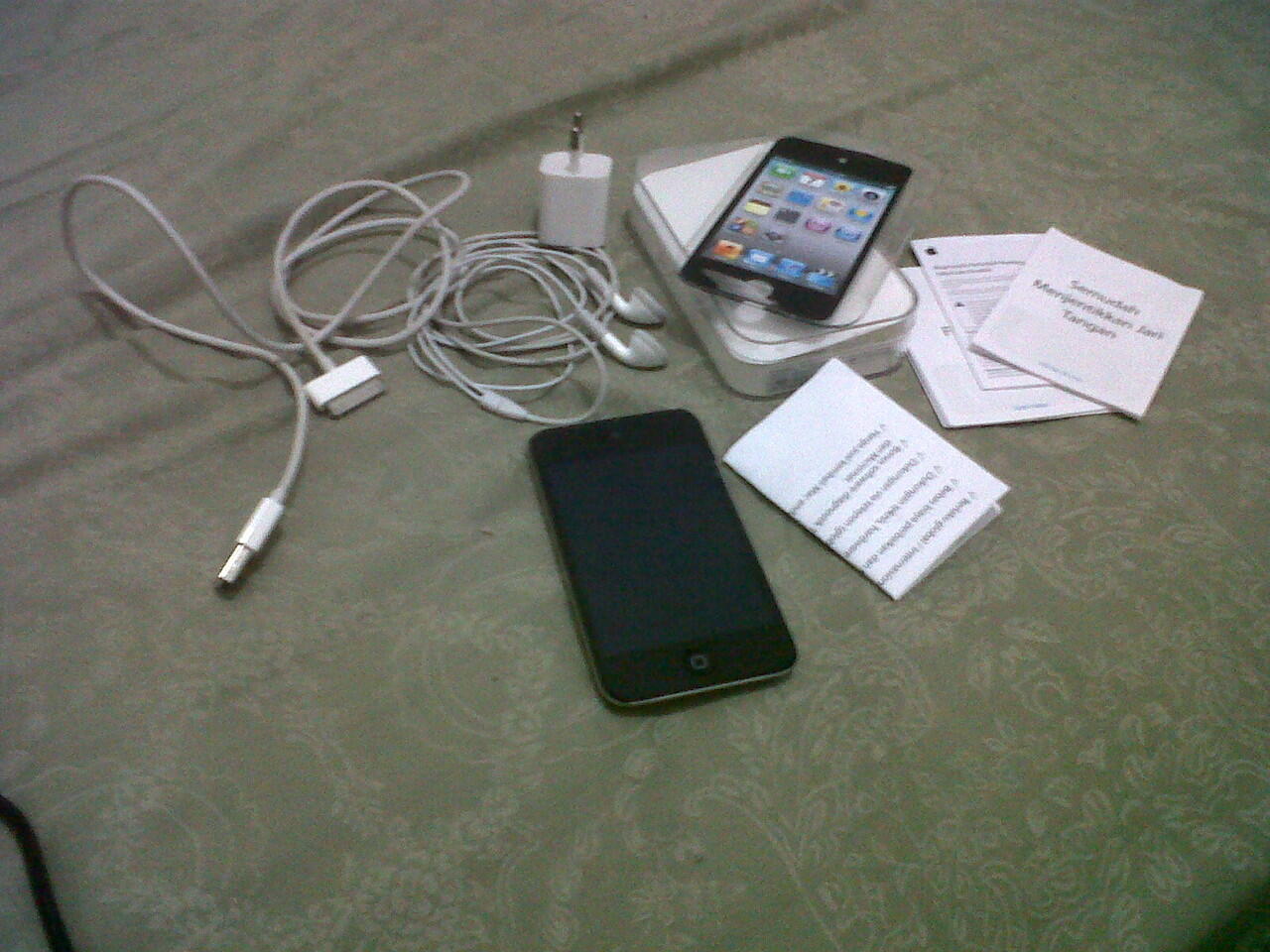 apple ipod touch gen 4 8gb murmer fullset surabaya