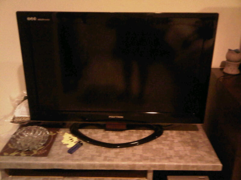 TV flat 32 inchi merk polytron multimedia CPU branded HP original HP G3732i intel E22