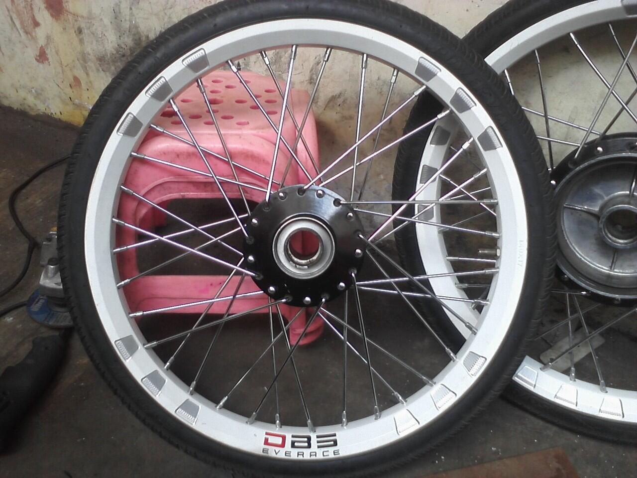 Velg DBS + Ban + tromol depan dan belakang yamaha + jari jari TDR