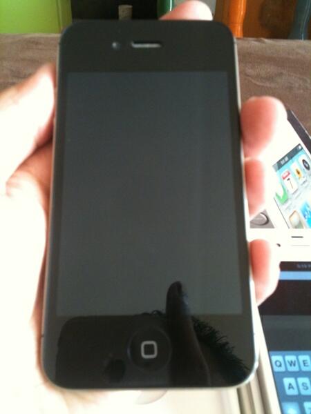 iphone 4s 16gb black fu ( jogja)