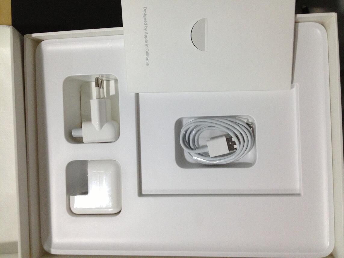 Jual IPAD 3 16 GB Black WIFI - baru sebulan