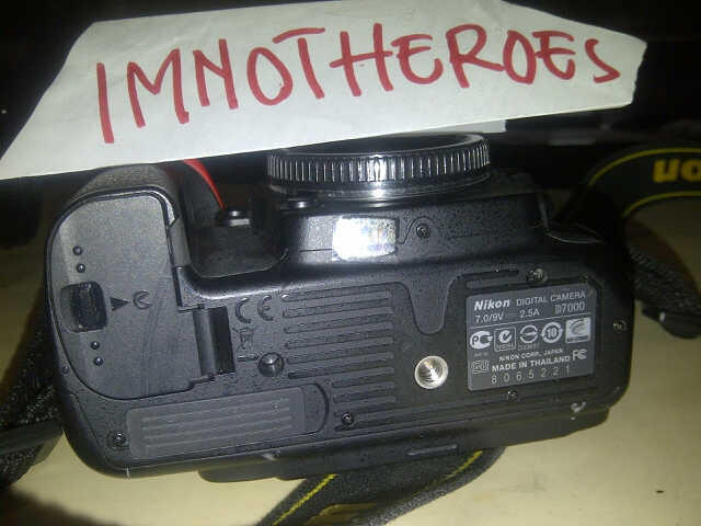 DIJUAL KAMERA NIKON D7000,LENSA 35MM AF-S DX NIKKOR F/1.8G, SECOND KONDISI MULUS