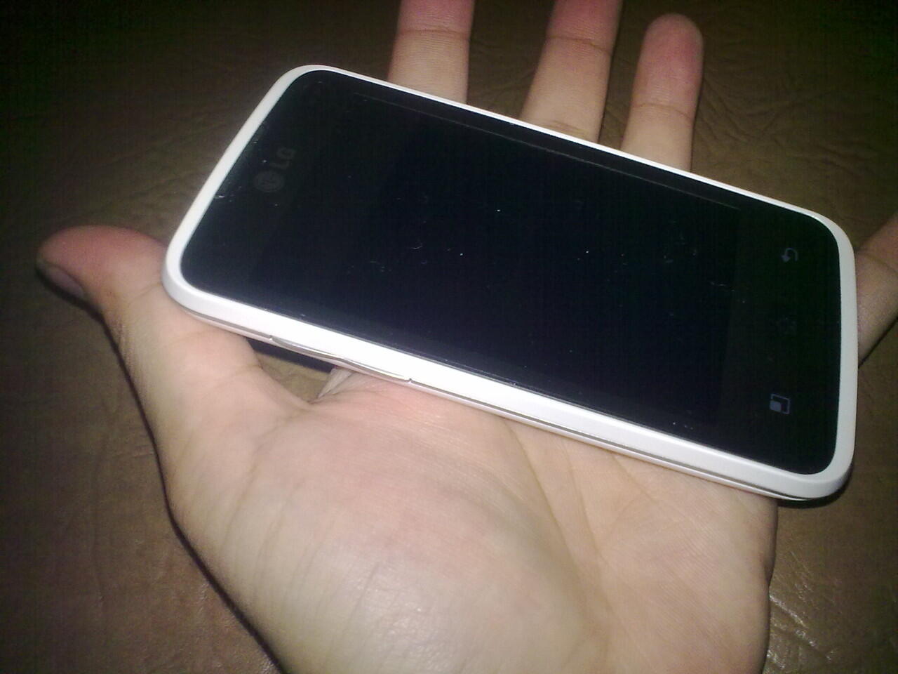 Jual Handphone Android LG Optimus Hub E510 (White) second...