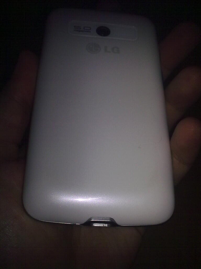 Jual Handphone Android LG Optimus Hub E510 (White) second...