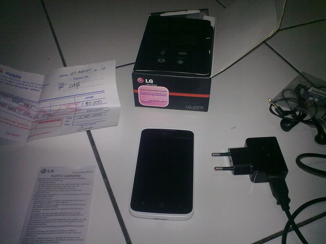 Jual Handphone Android LG Optimus Hub E510 (White) second...