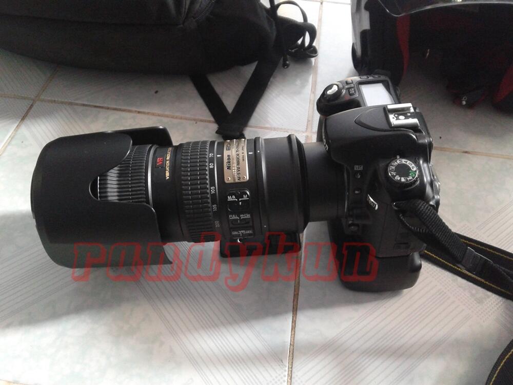 Jual Kamera Nikon D80 + BG + lensa 17-80 DX + Nikon AF-S VR Nikkor 70-200mm 1:2.8G