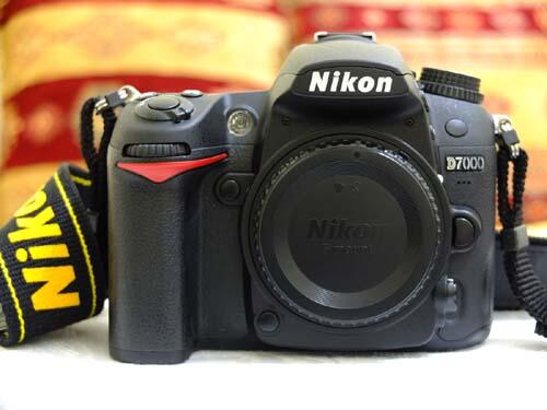 Nikon D7000 BO Garansi s.d April 2013