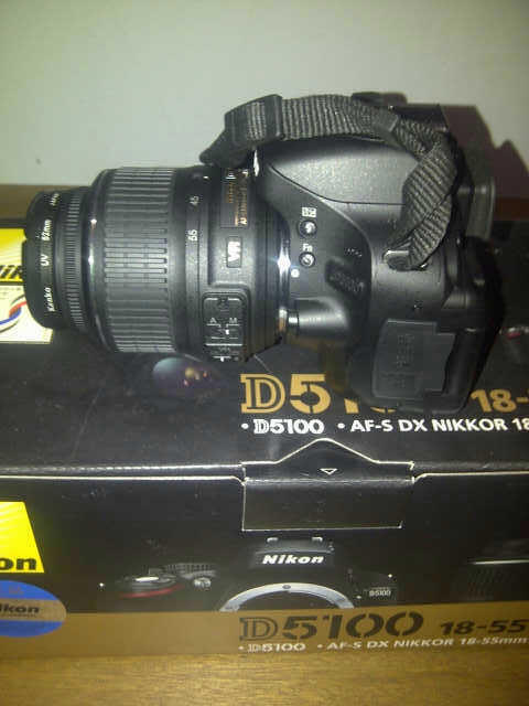 Jual Nikon D5100 kit AF-S DX Nikkor 18-55mm F/3,5-5,6G VR