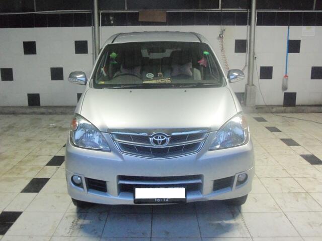 Dijual : Toyota Avanza G M/T tahun 2009 Silver