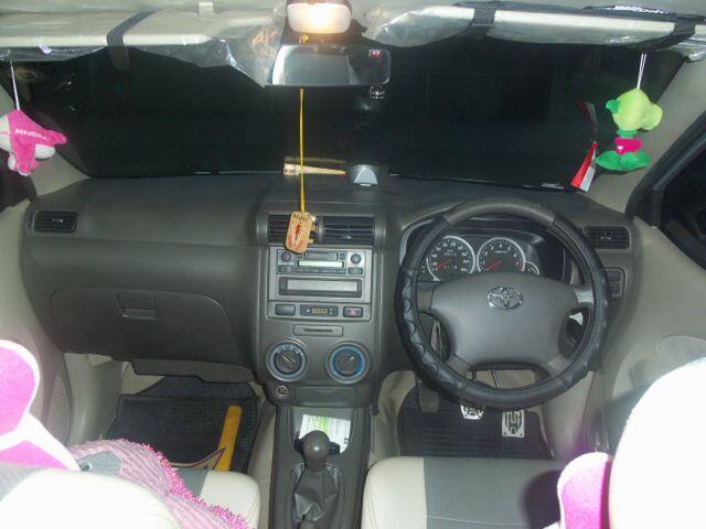 Dijual : Toyota Avanza G M/T tahun 2009 Silver