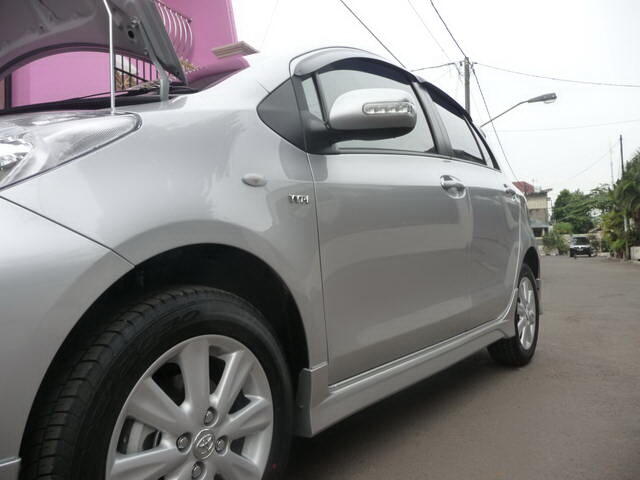 Dijual Cepat Toyota New Yaris Type E Manual - Oktober 2012