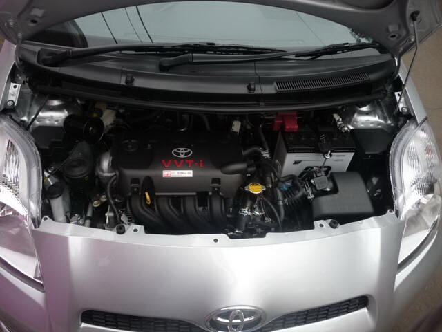 Dijual Cepat Toyota New Yaris Type E Manual - Oktober 2012