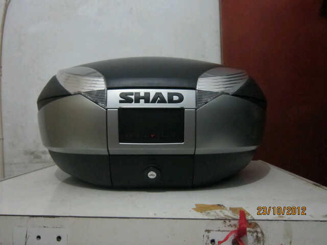 BOX SHAD 48 (99% NEW)