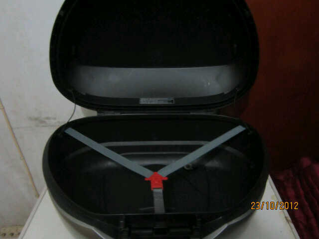 BOX SHAD 48 (99% NEW)