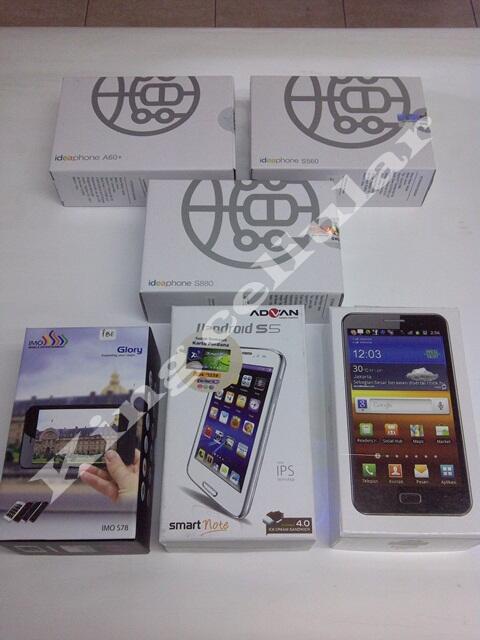 Lenovo S560 Smartphone Layar 4' Garansi Trikomsel