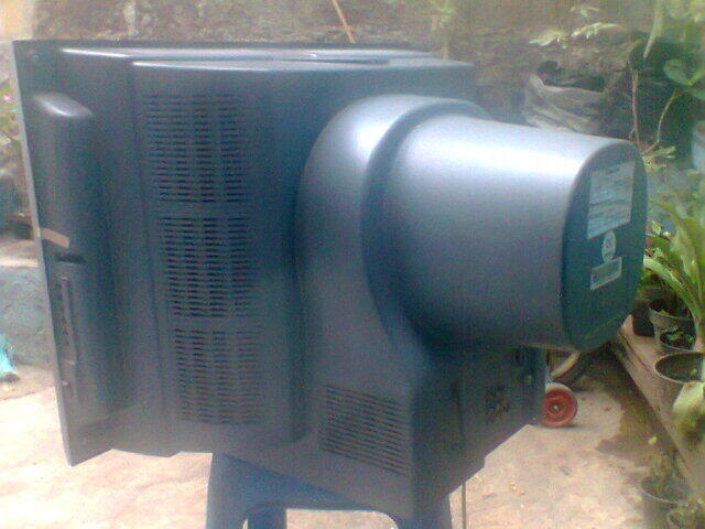 CHANGHONG SLIM FLAT TV 21 INCH - PF 21500 SERIES GOOD CONDITION BANDUNG