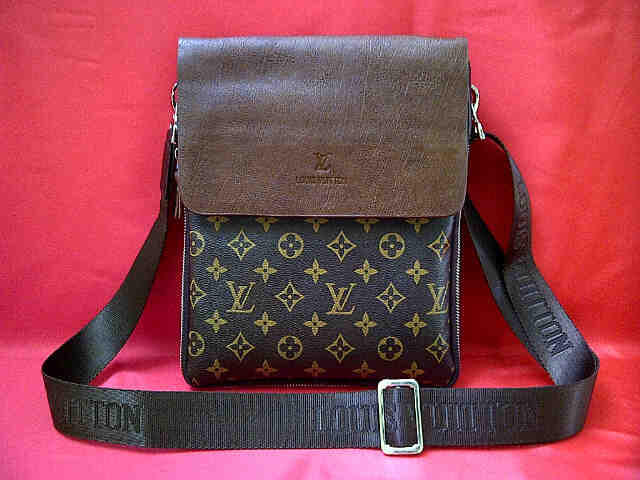 Tas selempang Cowok / cowo 100% IMPORT Kualitas BAGUS ( Mont Blanc, AIGNER, SF, BALLY