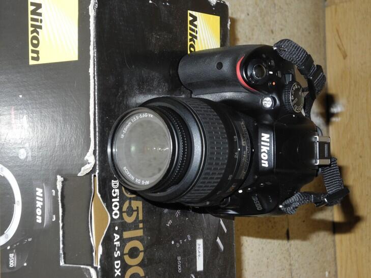 Jual Nikon D5100 kits (Jakarta)