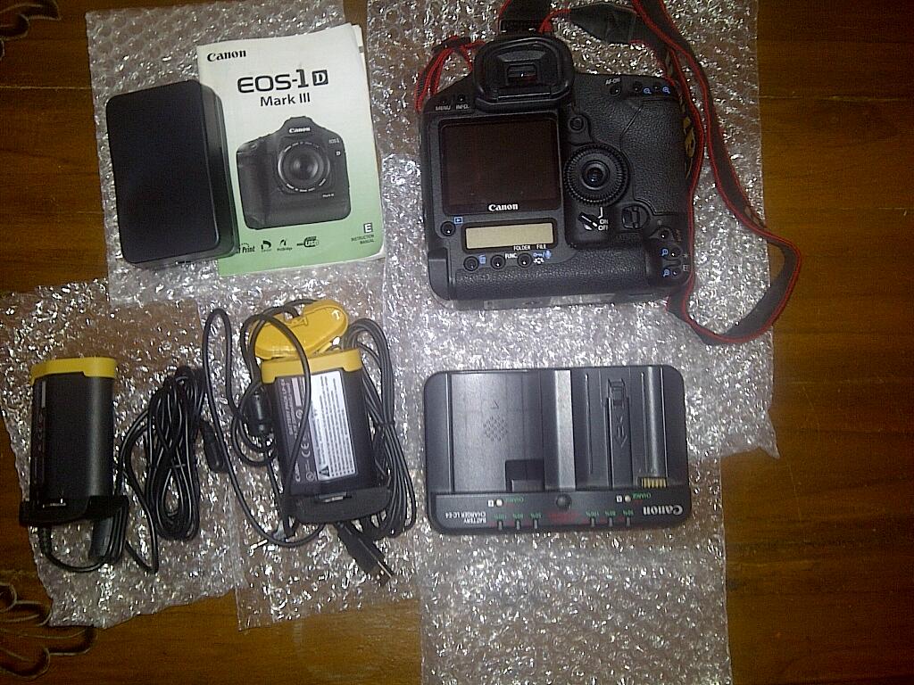 Camera CANON EOS 1-D Mark III