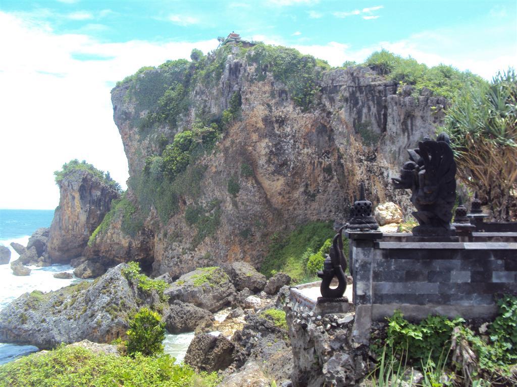 13 Pantai di Yogyakarta yang Menawan &#91;Serba 13&#93;