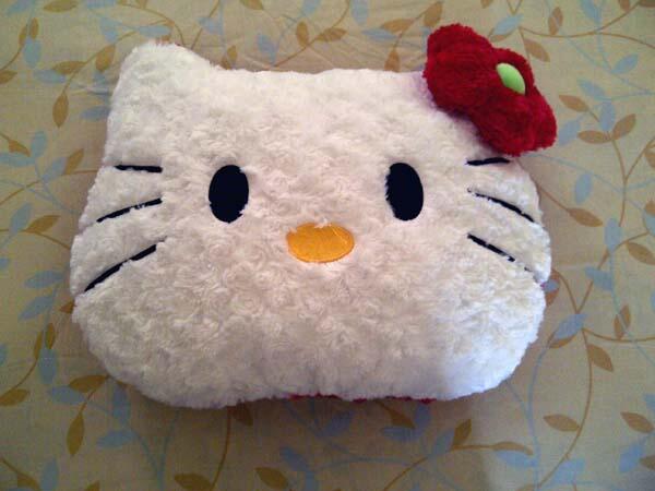 Sale cuci gudang bantal HK, Doraemon dan 1 set bntl glg mini mouse