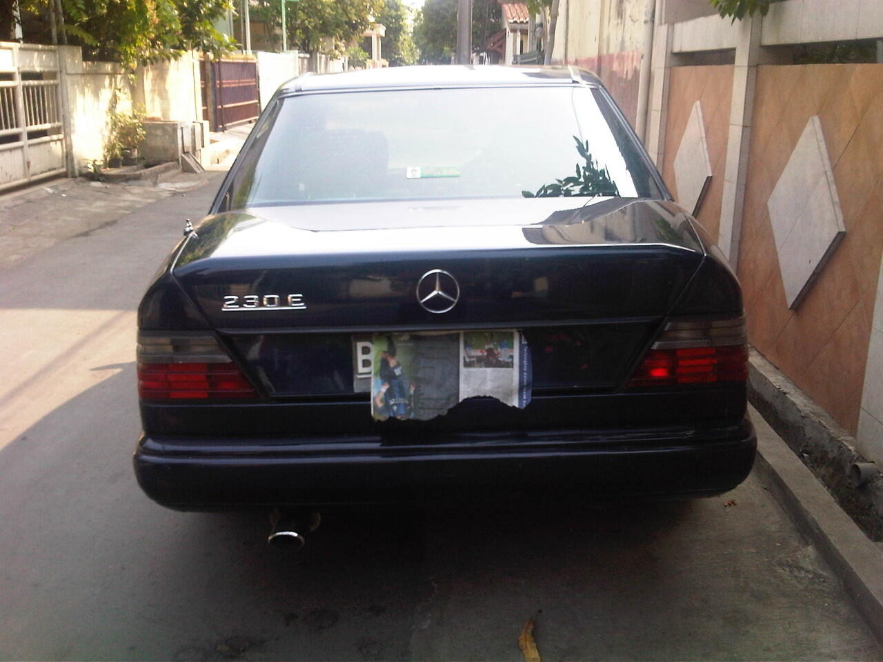 JUAL MOBIL MERCY E230 TAHUN 1989