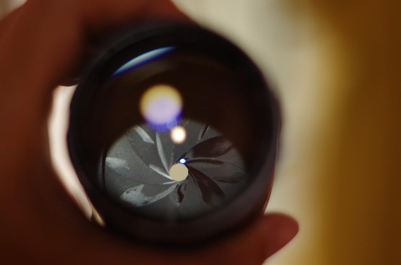 Jual : Lensa Soligor 135mm f2.8 mount Bokeh Ajib.