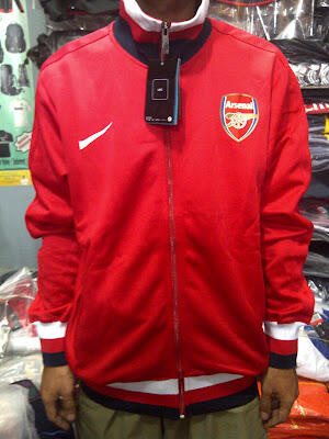 JUAL JERSEY BOLA ESSCUDE GRADE ORI