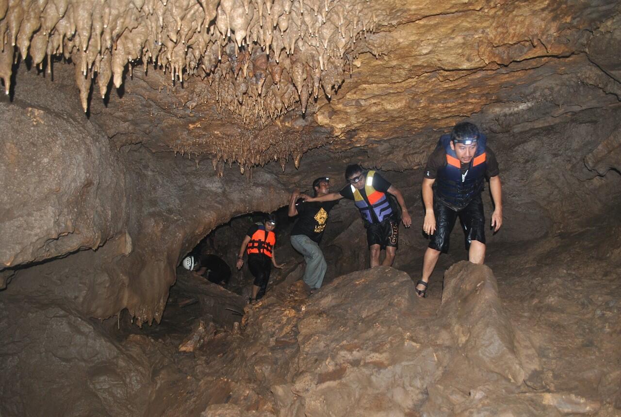 13 wisata menarik di Gunungkidul , Jogjakarta &#91;serba 13&#93;