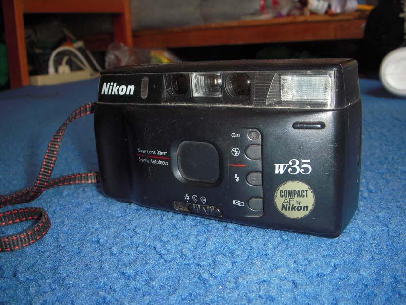 Kamera Nikon W35